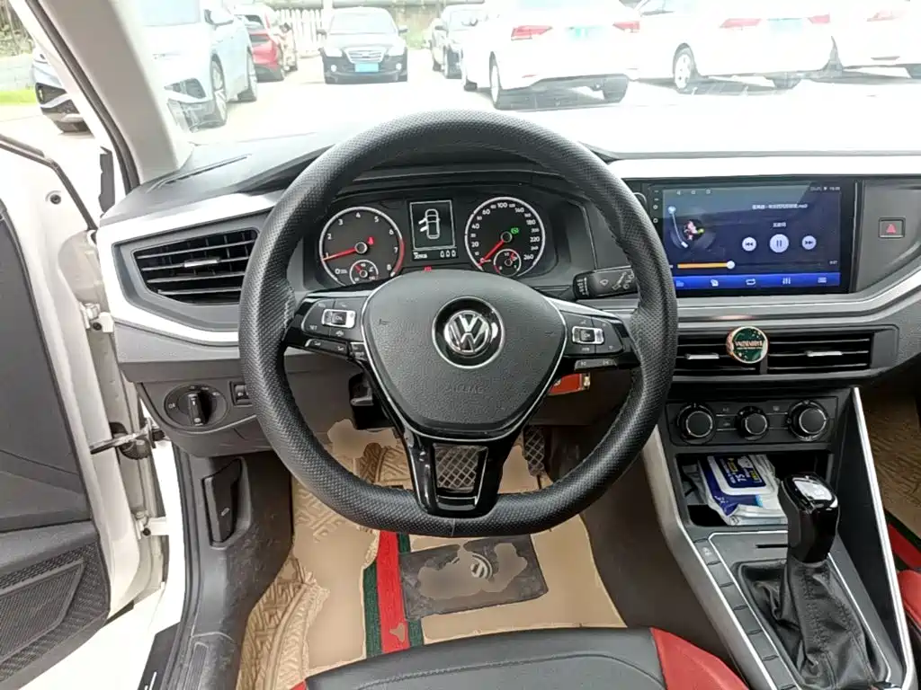 Volkswagen Polo — миниатюра 11