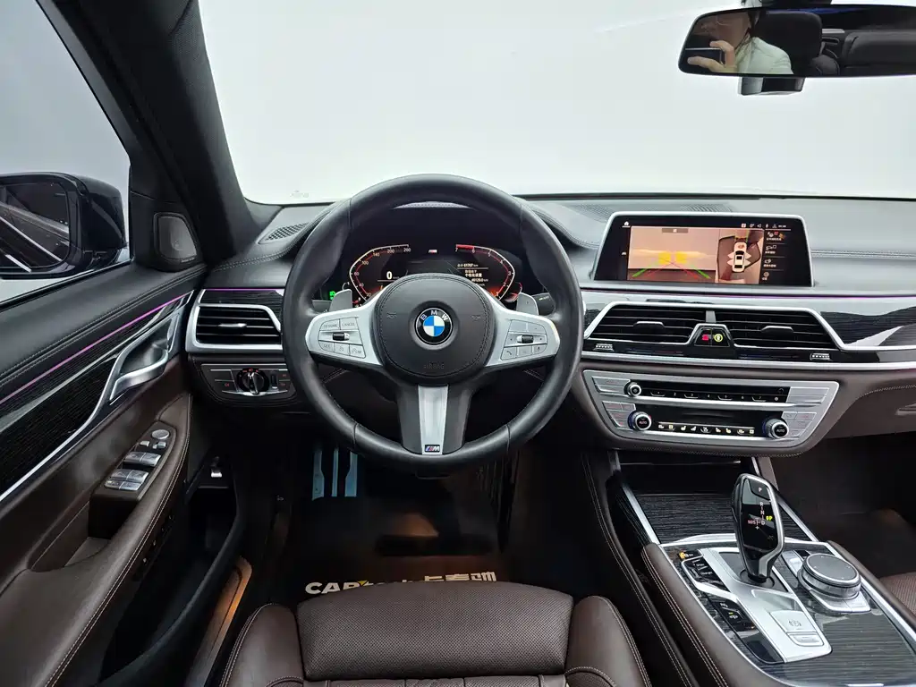 BMW 7 Series — миниатюра 32