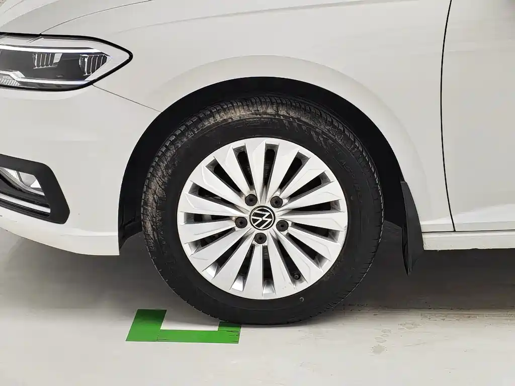 Volkswagen Lavida — миниатюра 8