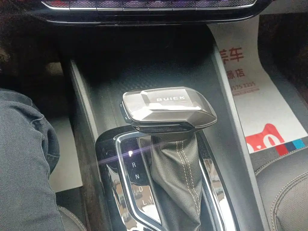 Buick Verano — миниатюра 10