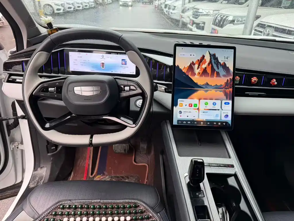 Geely Boyue L — миниатюра 8