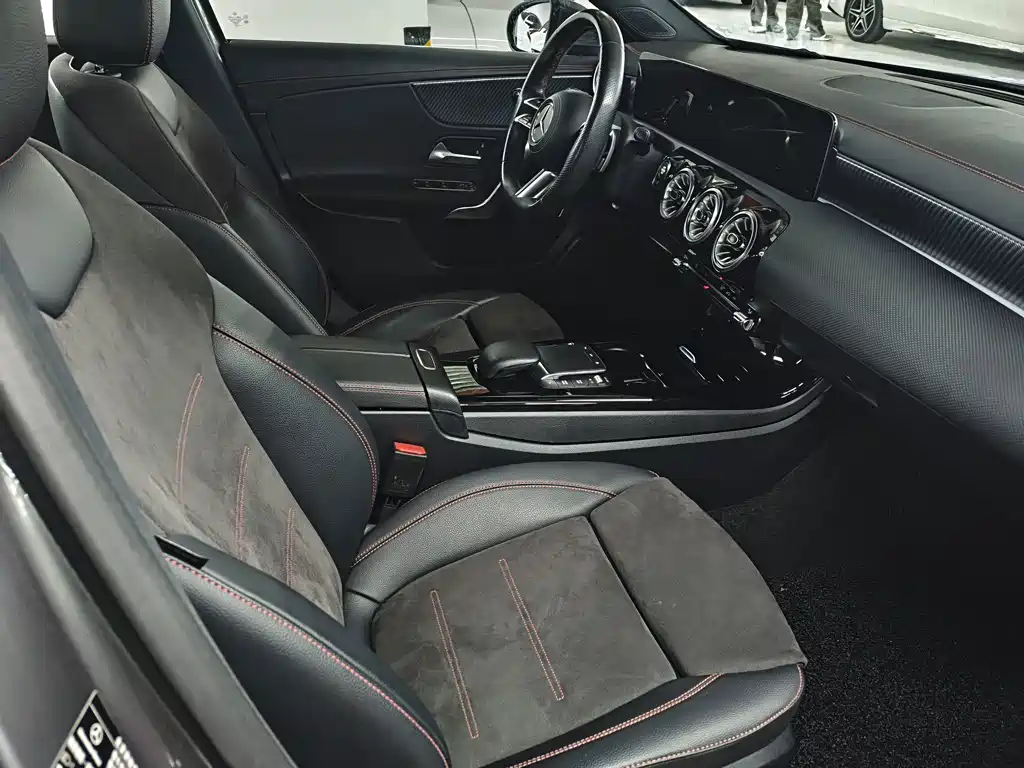 Mercedes-Benz A-Class — миниатюра 4