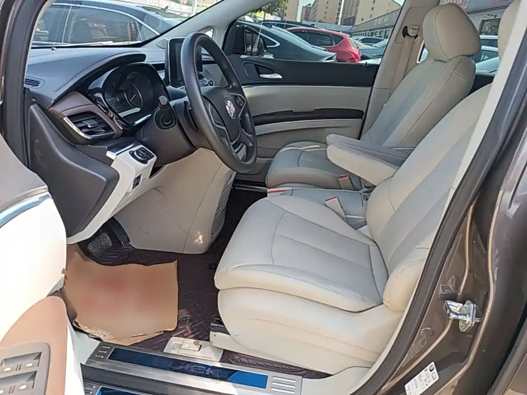 Buick GL8 — миниатюра 15