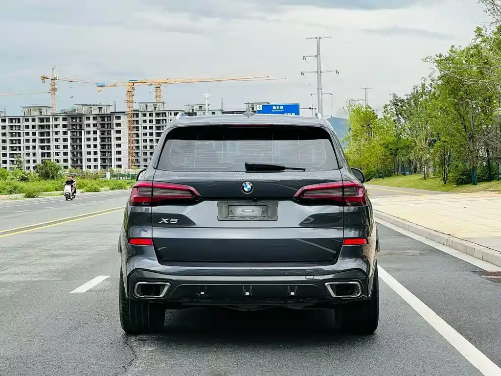 BMW X5 2021 xDrive30i M Sport