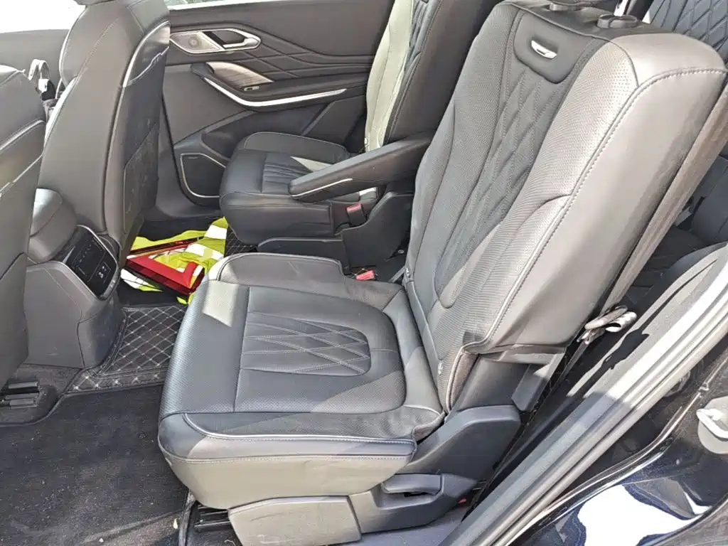 Hongqi Hongqi HS7 PHEV — миниатюра 17