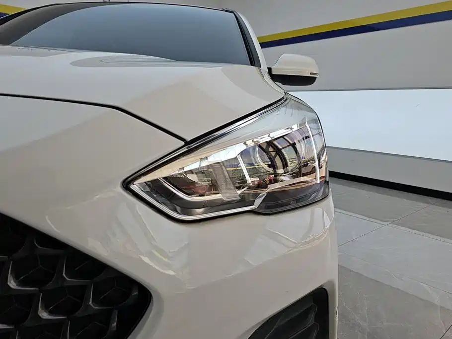 Haval M6 — миниатюра 5