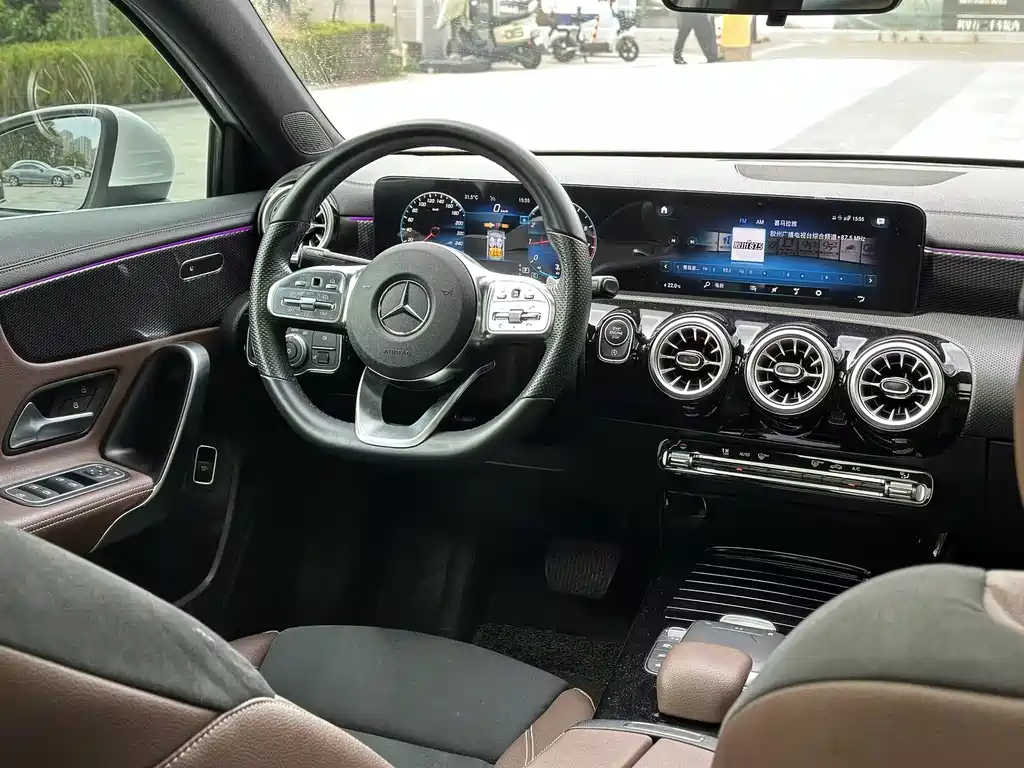 Mercedes-Benz A-Class — миниатюра 9