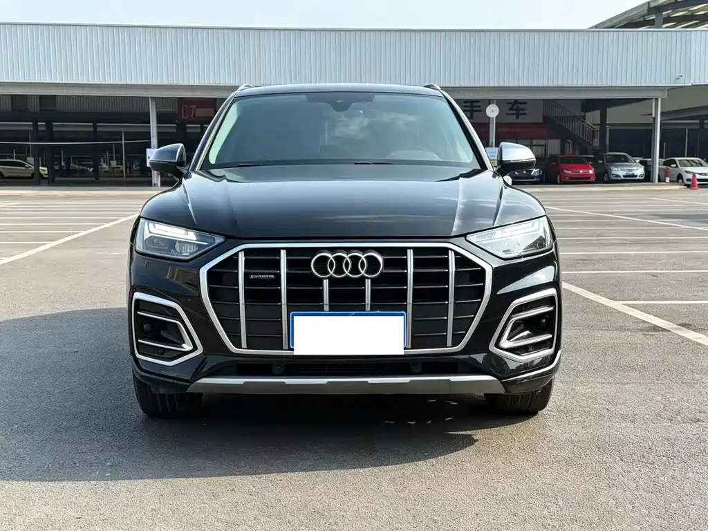 Audi Q5L — миниатюра 2