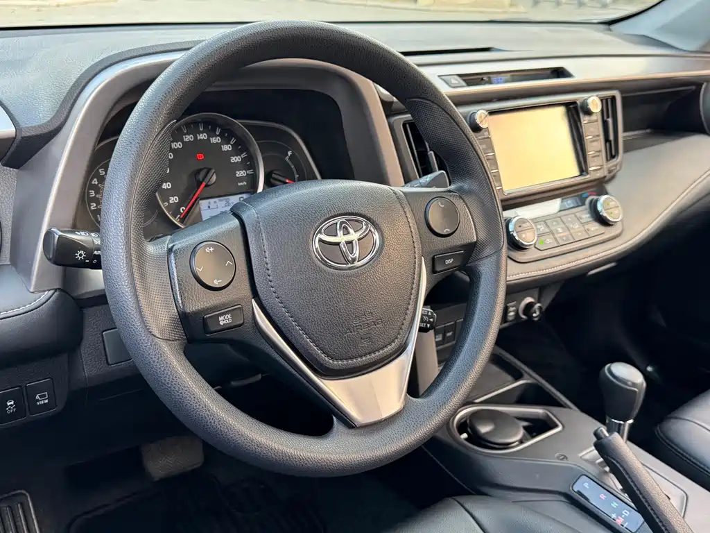 TOYOTA RAV4 RONGFANG