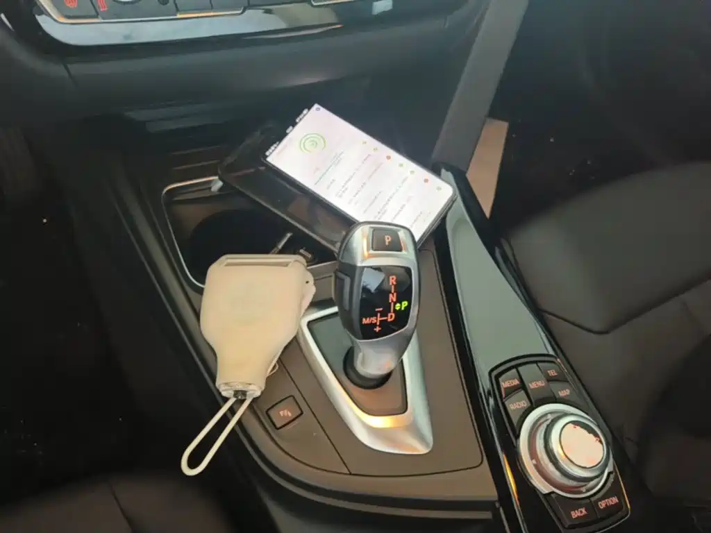 BMW 3 Series — миниатюра 14