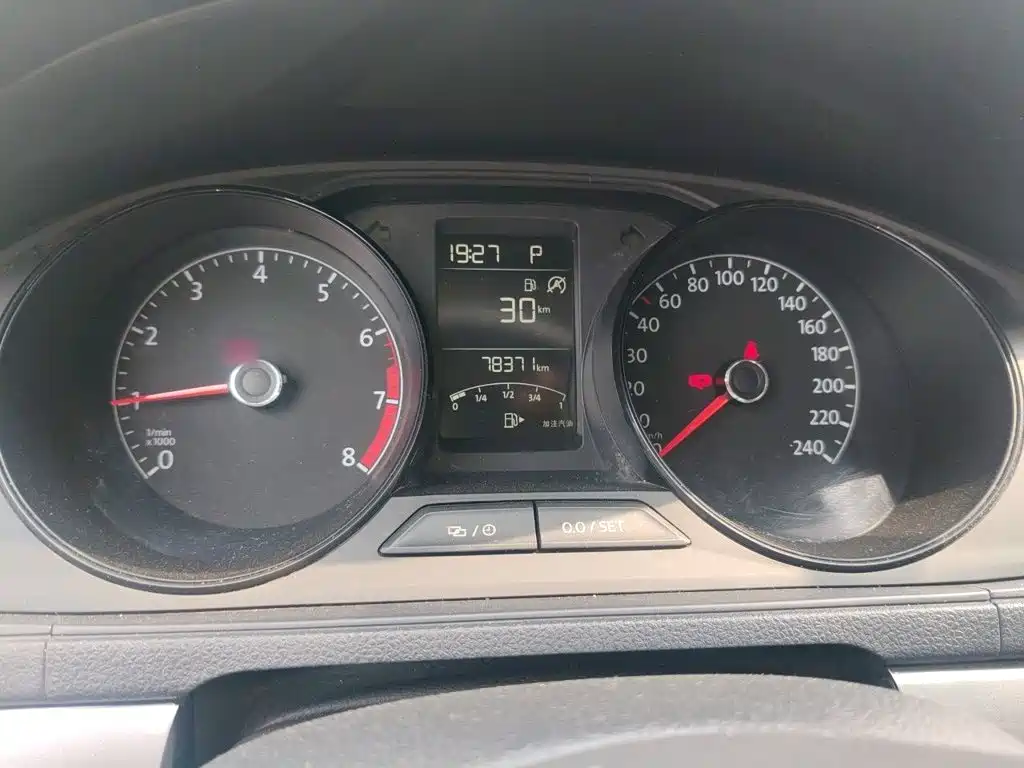 Volkswagen Lavida — миниатюра 4