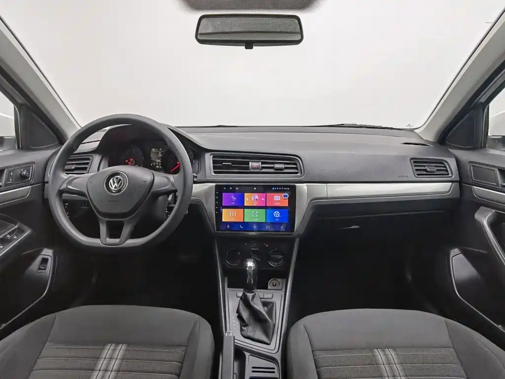 Volkswagen Lavida — миниатюра 5