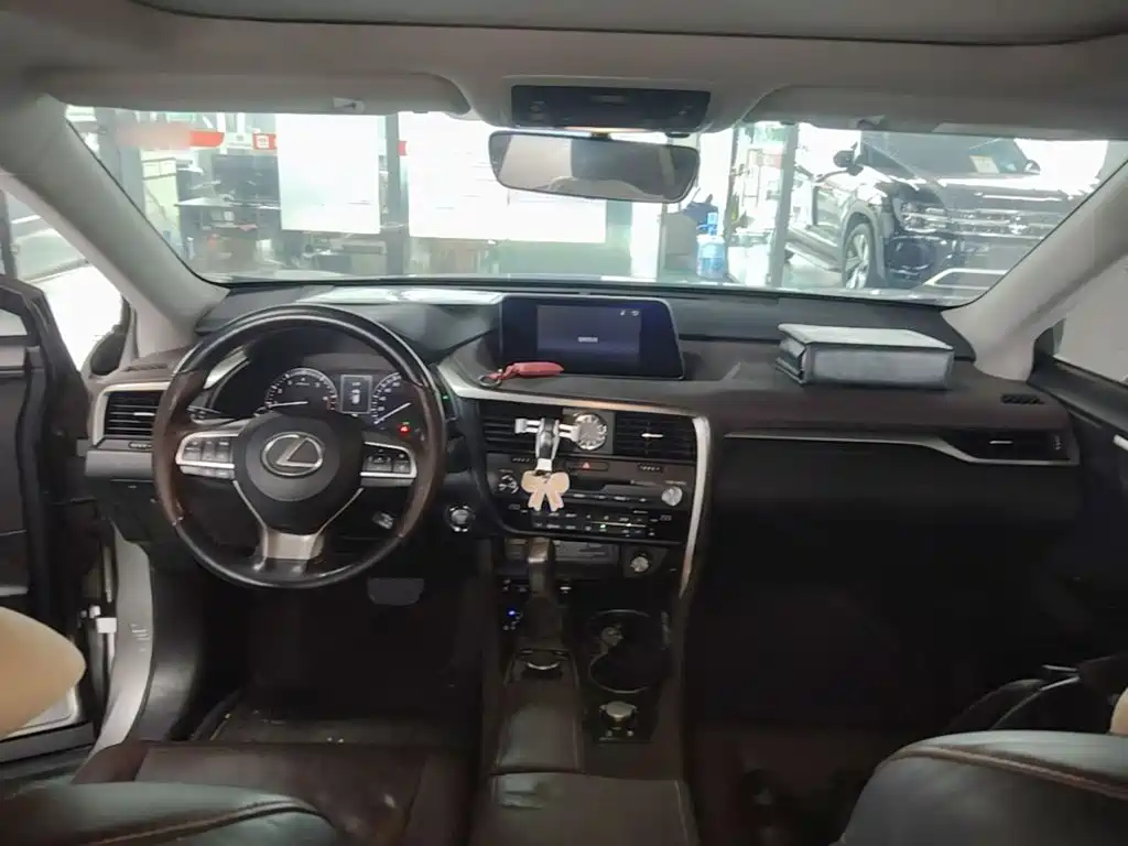 Lexus RX — миниатюра 10