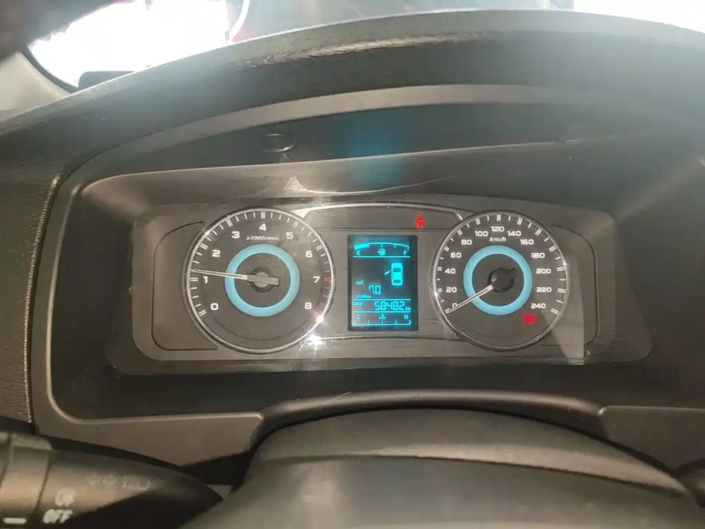 Geely Vision — миниатюра 12