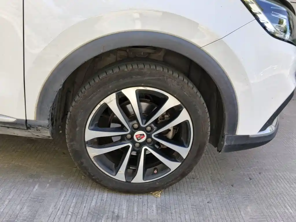 Roewe RX3 — миниатюра 24