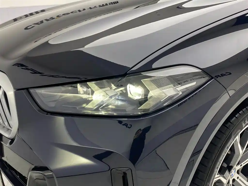 BMW X5 2023 xDrive 30Li Premium M Sport