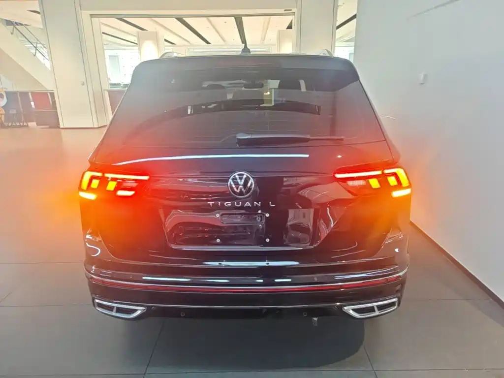 Volkswagen Tiguan L — миниатюра 6