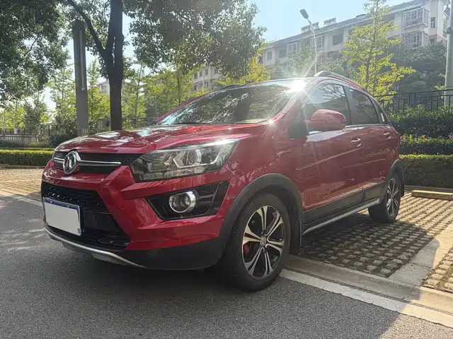 BAIC Senova X25