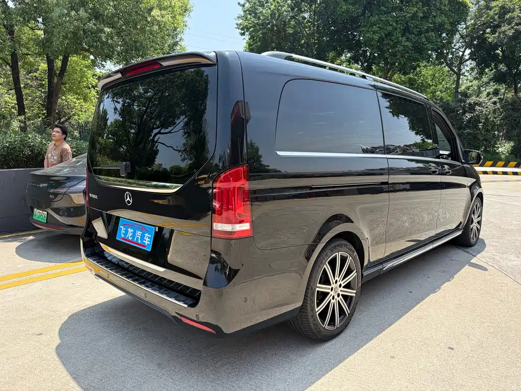 Mercedes-Benz V-Class — миниатюра 6