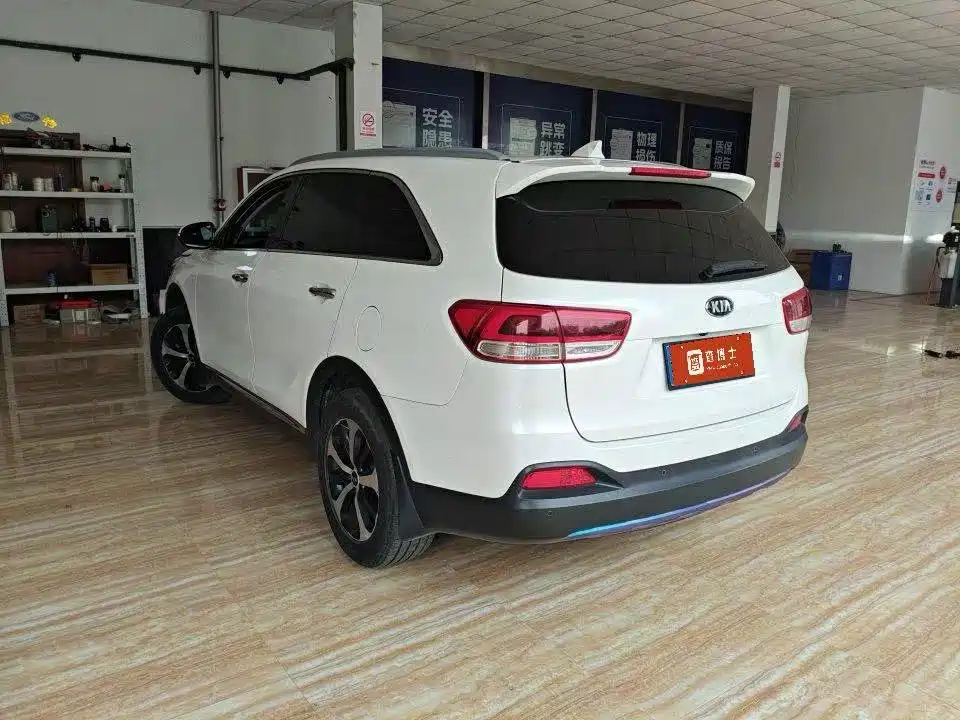 Kia Sorento — миниатюра 7