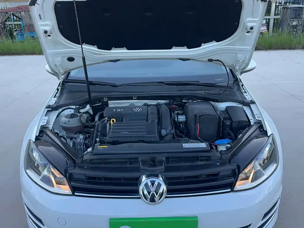 Volkswagen Golf — миниатюра 12