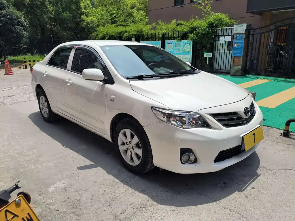 Toyota Corolla — миниатюра 3