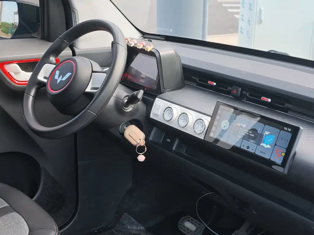 Wuling MINIEV — миниатюра 14