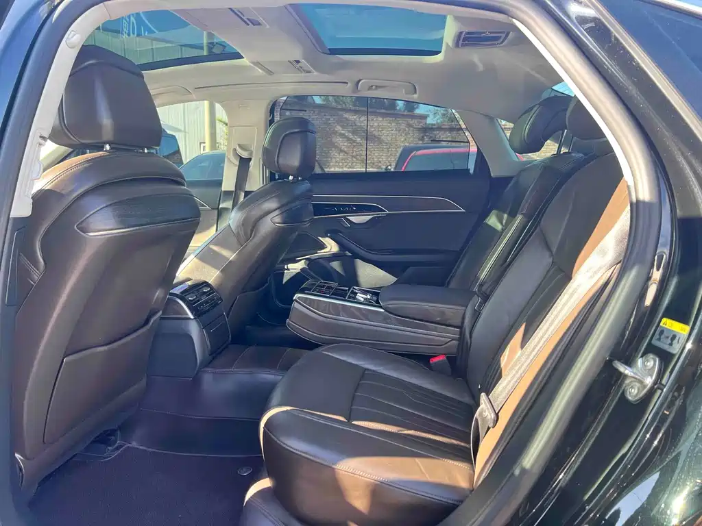 Audi A8 — миниатюра 8