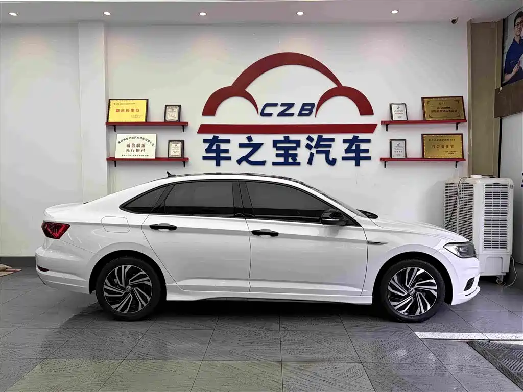Volkswagen Sagitar — миниатюра 4