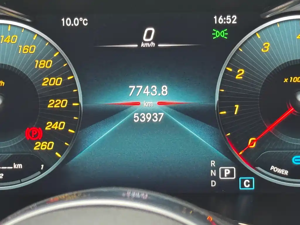 MERCEDES-BENZ C CLASS