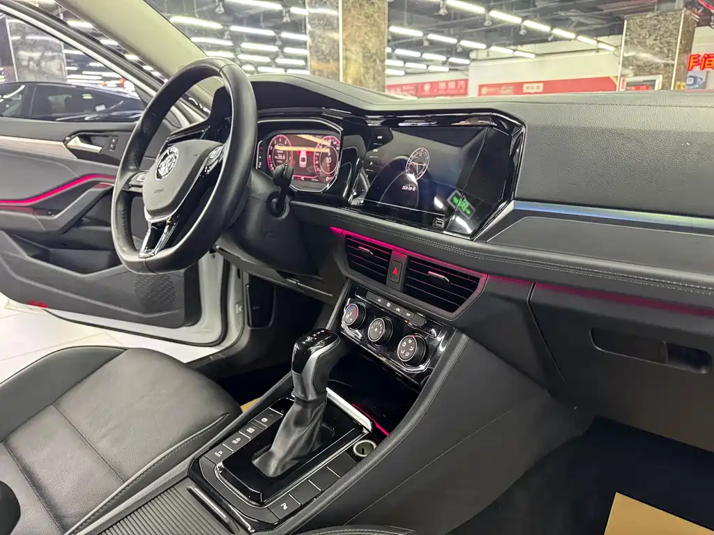 Volkswagen Sagitar — миниатюра 10