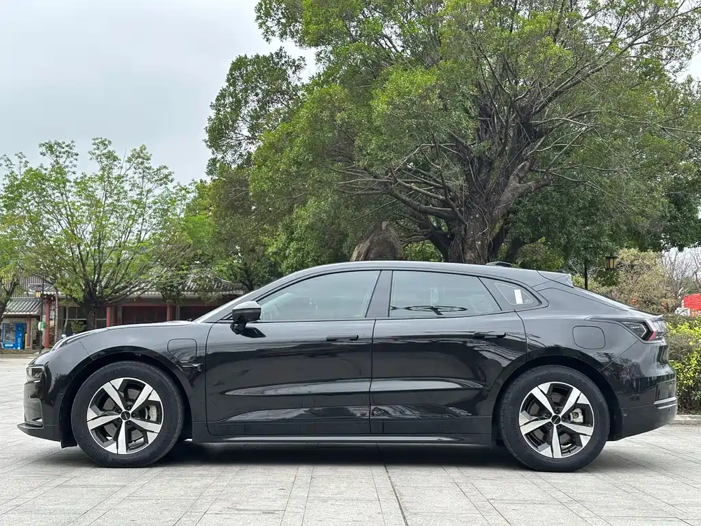 ZEEKR EXTREME KRYPTON 001