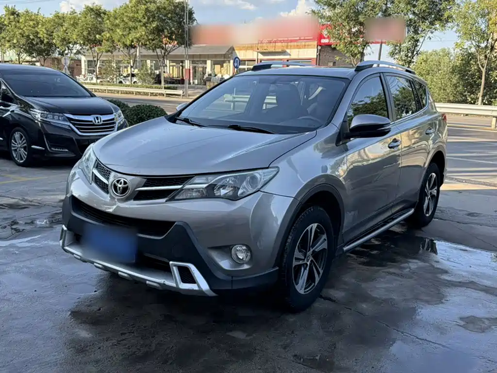 Toyota RAV4 — миниатюра 2