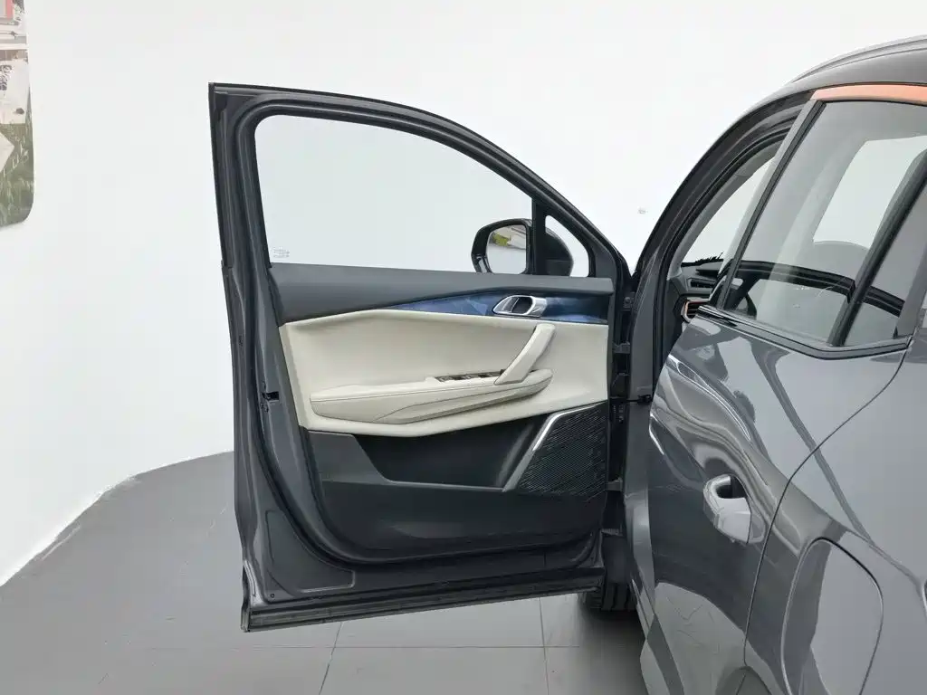 Lynk & Co 06 2020 1.5T Halo