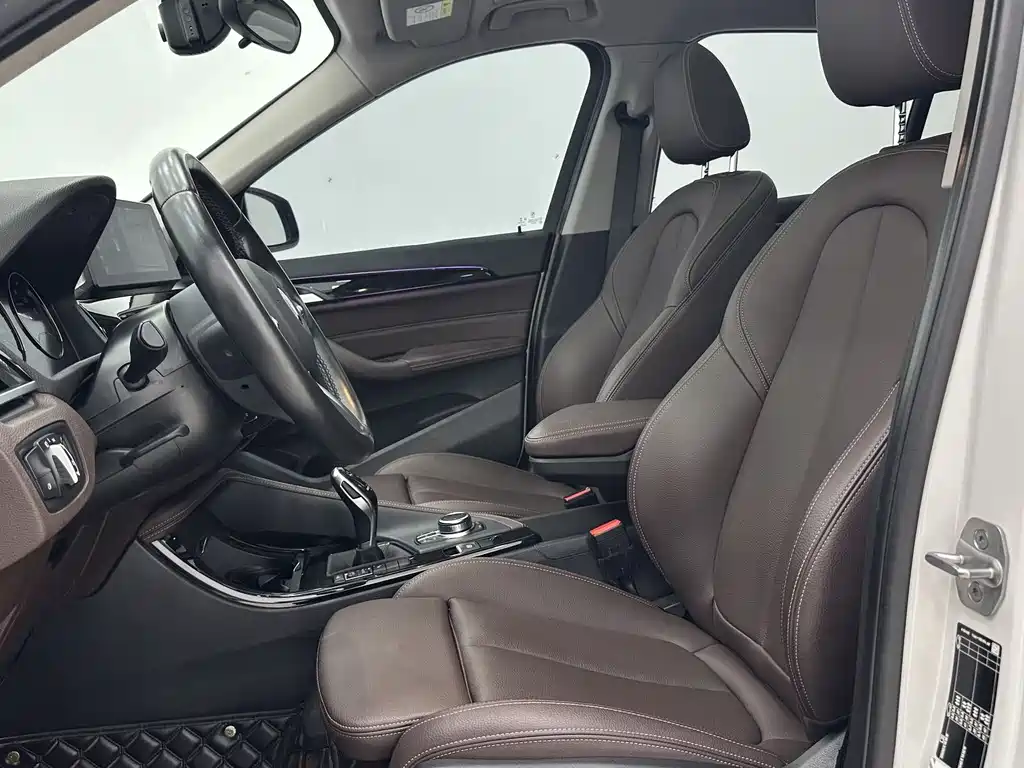 BMW X1 2022 sDrive20Li Premium