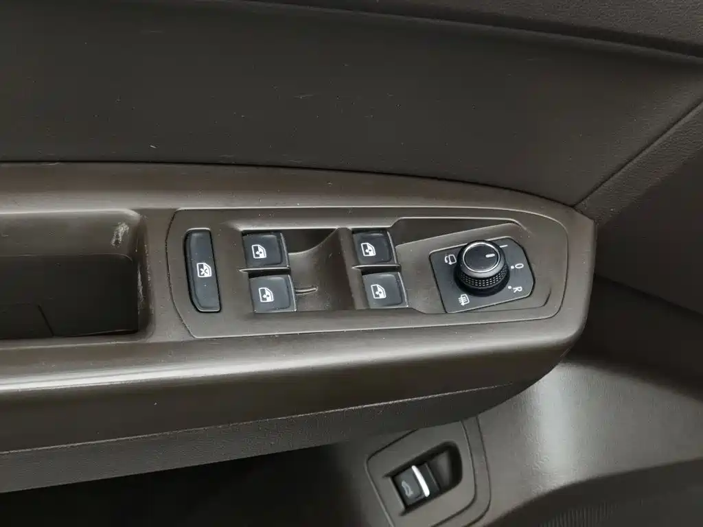 Volkswagen Teramont — миниатюра 9
