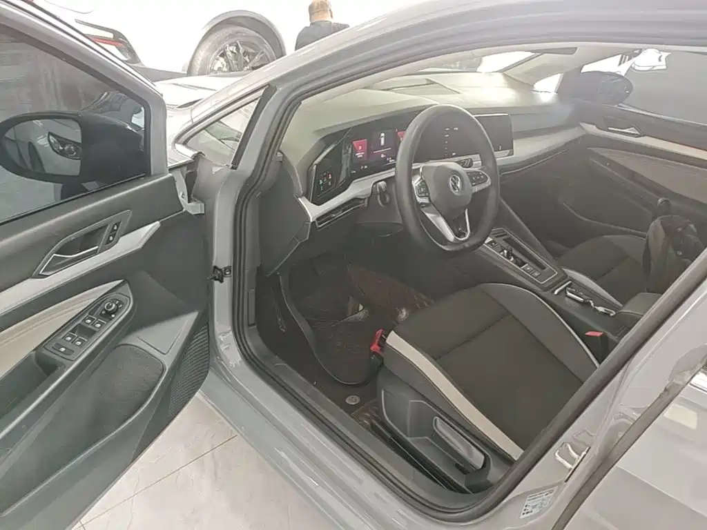 Volkswagen Golf — миниатюра 16
