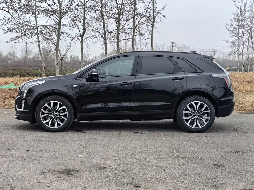 CADILLAC XT5