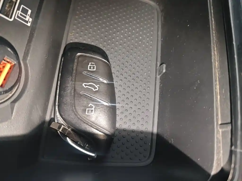 Roewe i5 — миниатюра 9