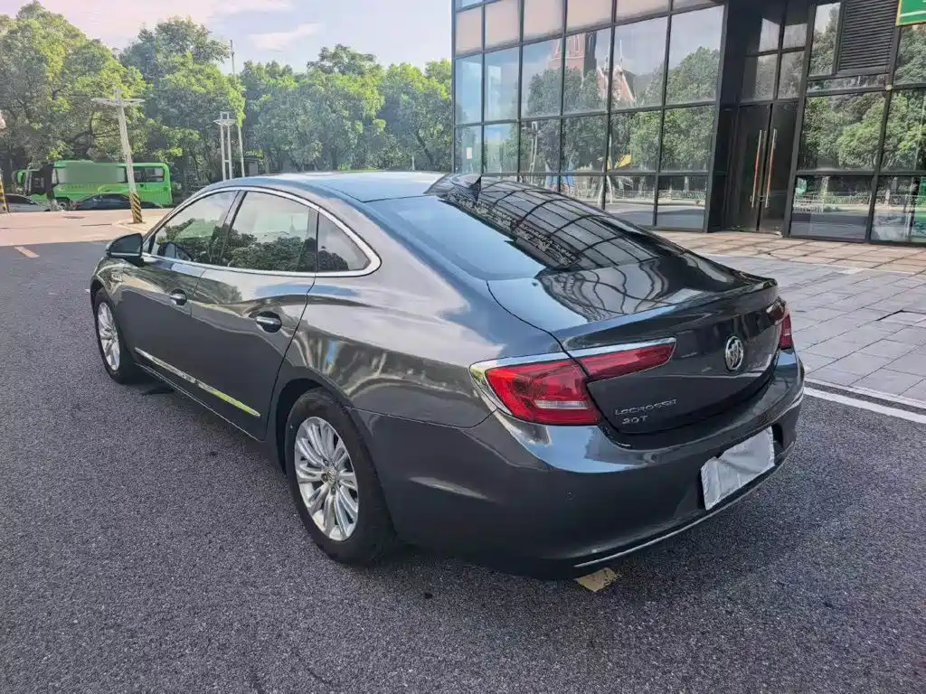 Buick LaCrosse — миниатюра 5