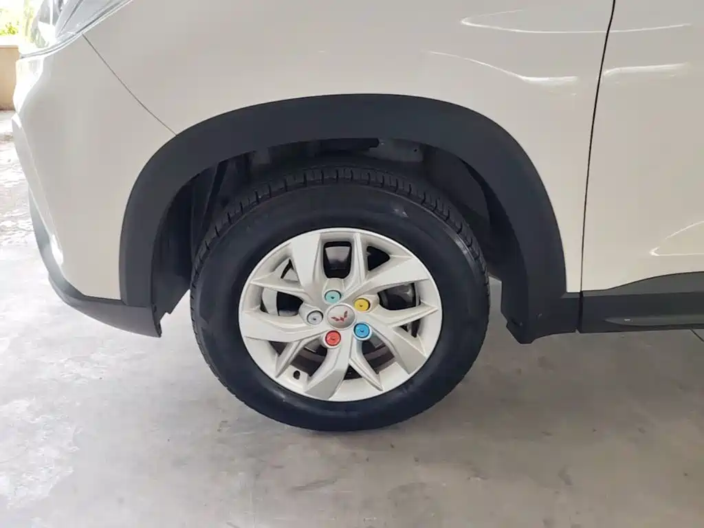 Wuling Hongguang S3 — миниатюра 23