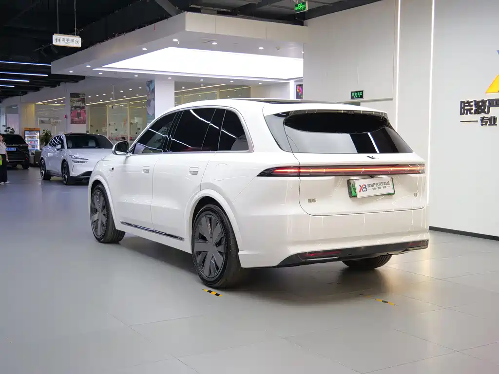 Li Auto Li L8 — миниатюра 5