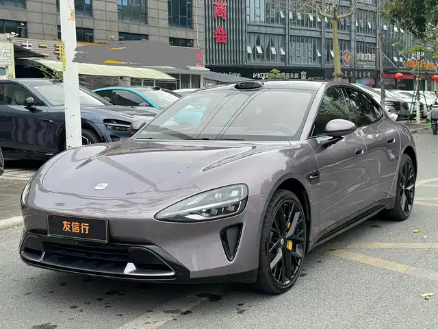 XIAOMI CAR XIAOMI SU7 2025