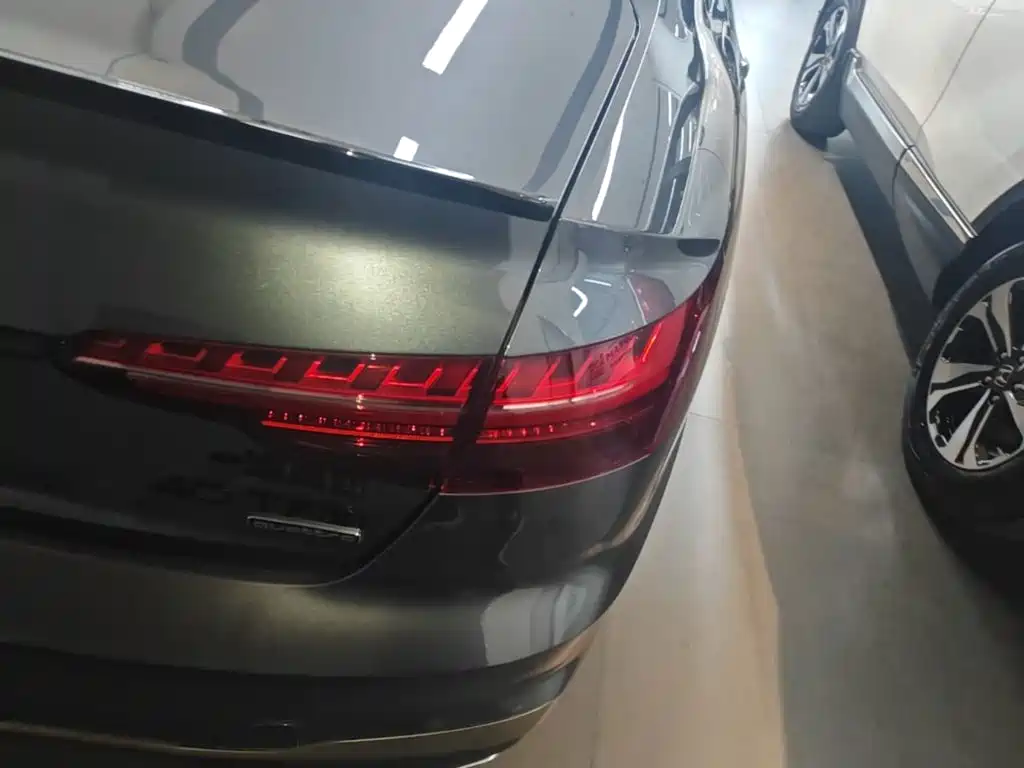 Audi A4L — миниатюра 8