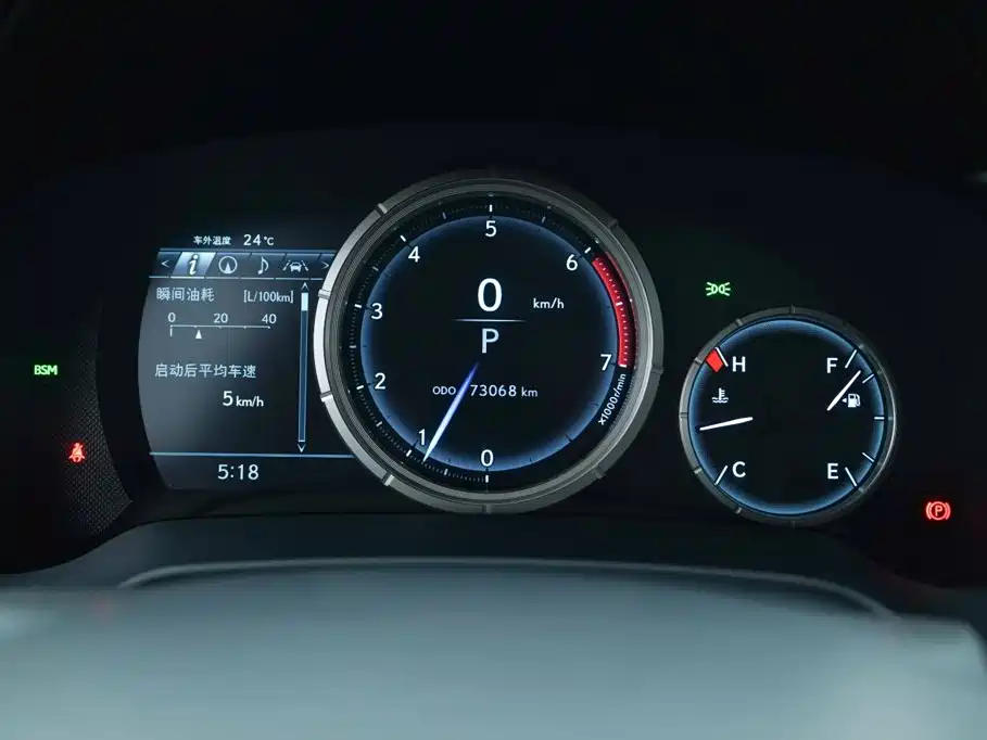 Lexus RX — миниатюра 8