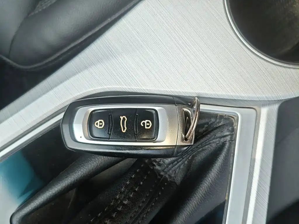 Geely Vision — миниатюра 9