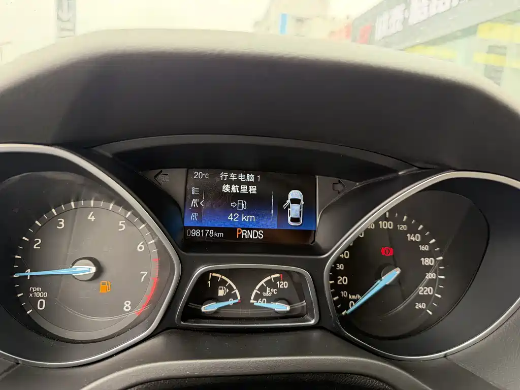 Ford Focus — миниатюра 11