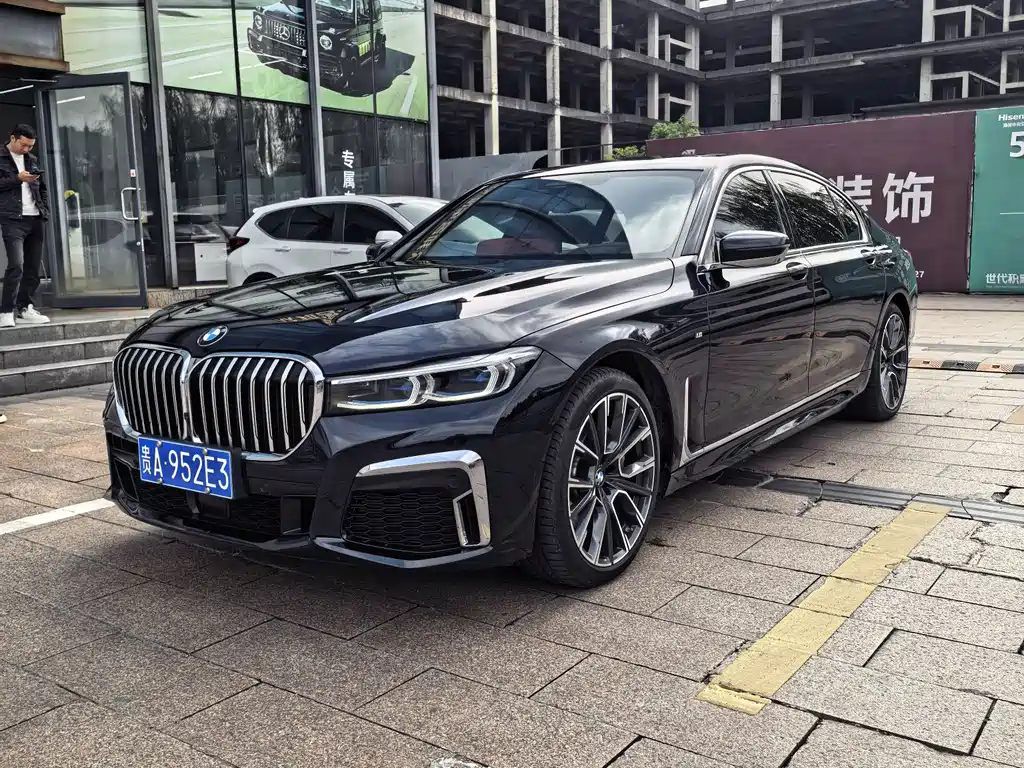 BMW 7 Series — миниатюра 2