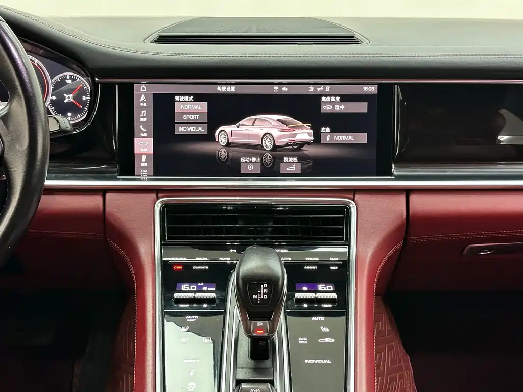 Porsche Panamera — миниатюра 25