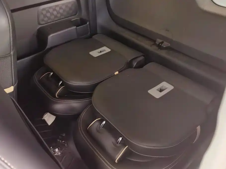 Baojun KiWi EV — миниатюра 11